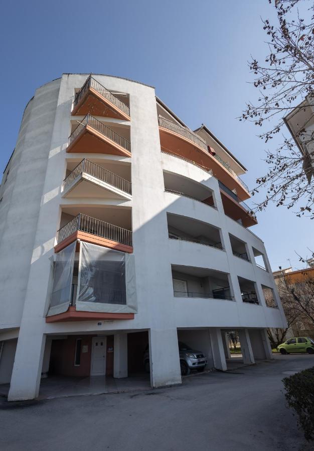 Elia Mini Suites 6 Yenişehir Dış mekan fotoğraf